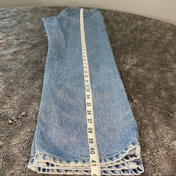 Tommy Hilfiger Jeans - Picture 11 of 16